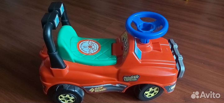 Машинка-каталка