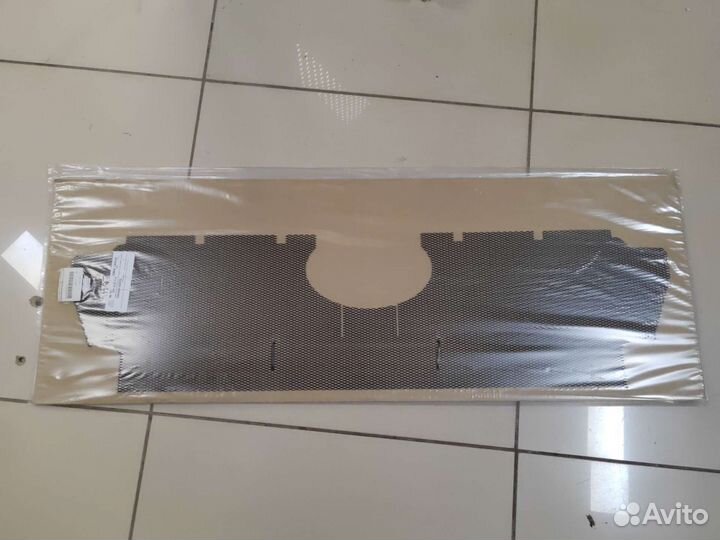 Сетка в передний бампер land cruiser 200