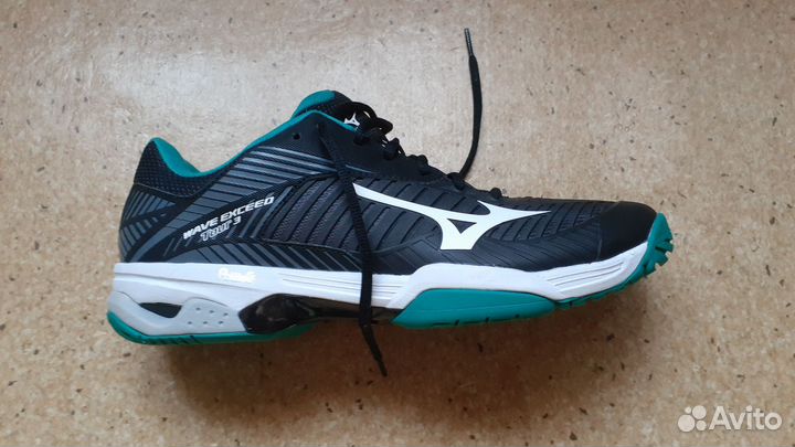 Кроссовки Mizuno Wave Exceed Tour 3 Ac