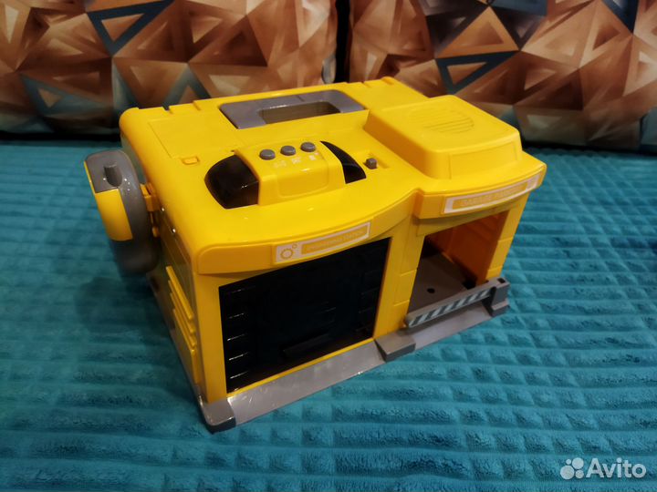 Игрушки для мальчика