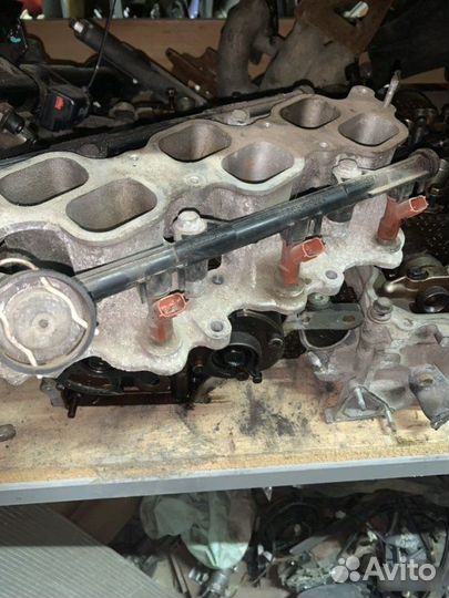 Топливная рампа с форсунками Toyota Camry V40