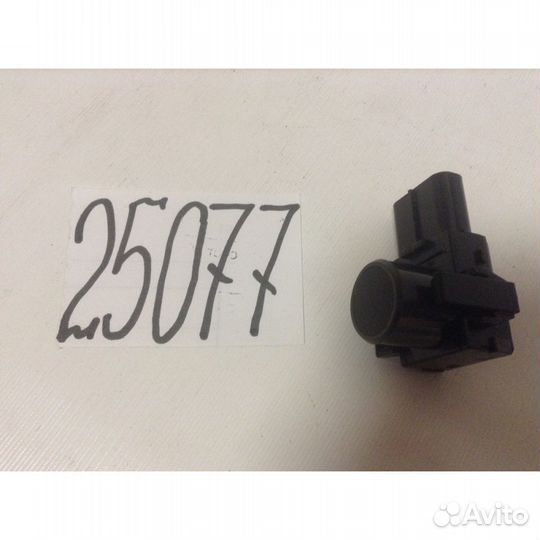 Toyota Land Cruiser 200 датчик парковки парктроник