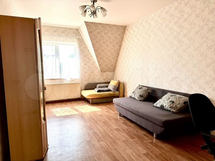 2-к. квартира, 54 м², 4/4 эт.