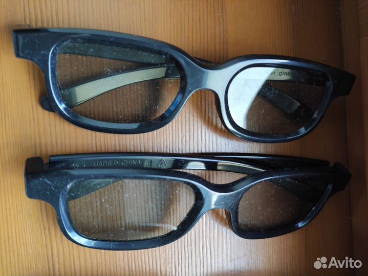 Очки для просмотра 3D кино