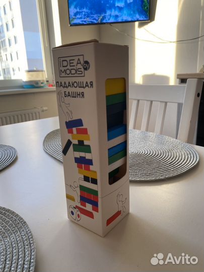 Падающая башня