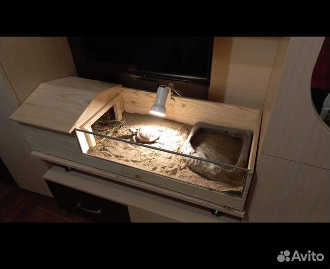 Террариум для сухопутной черепахи деревянный