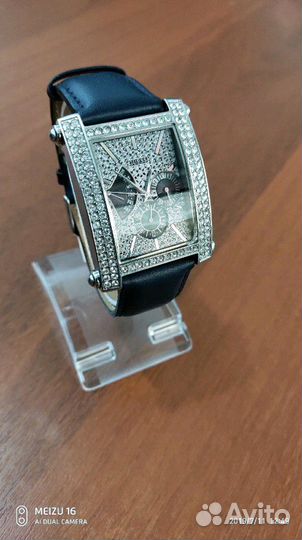Часы женские Guess