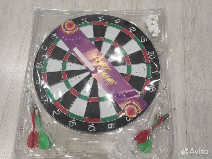 Мишень для дартс, дротики