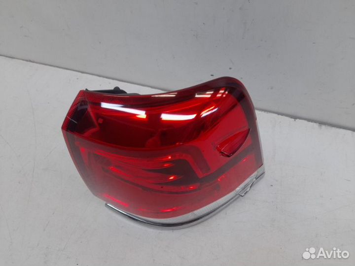 Фонарь правый Toyota Land Cruiser 200 2015-2021