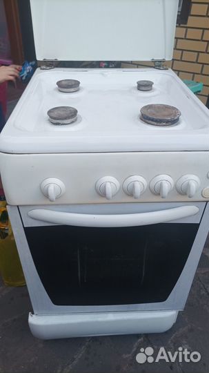Продам б/у газовую плиту