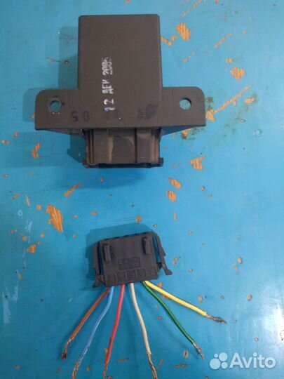 Реле центрального замка на 105 Волгу