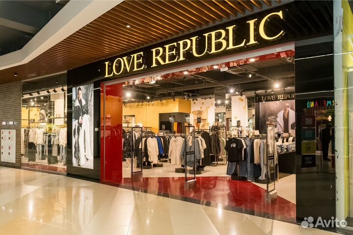 Продавец консультант в магазин женской одежды