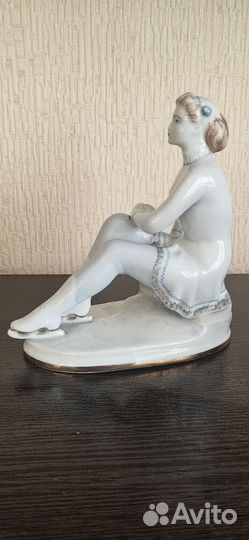 Статуэтка фарфор СССР Фигуристка