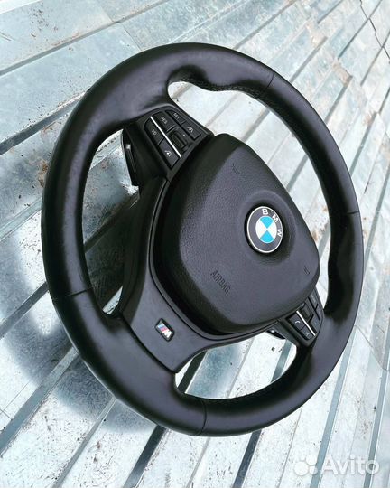 Руль BMW M5 F10/F01