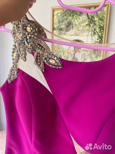 Нарядное платье