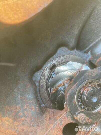 Продам редуктор isuzu elf на запчасти