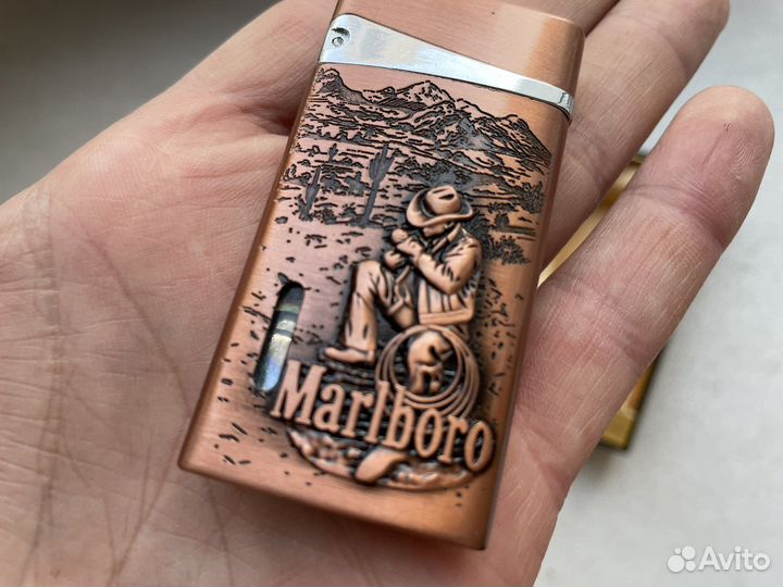 Коллекционная зажигалка мальборо