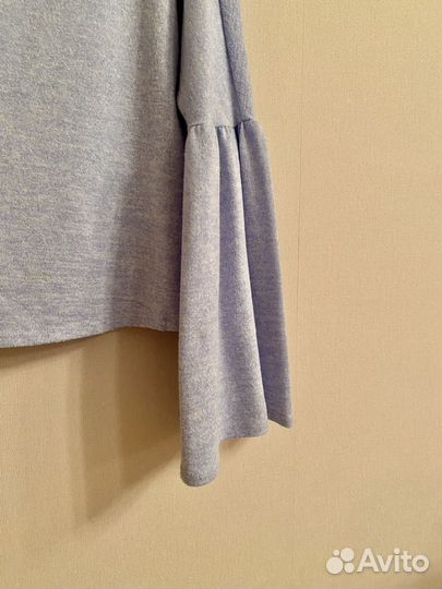 Лонгслив женский голубой Mango, размер M