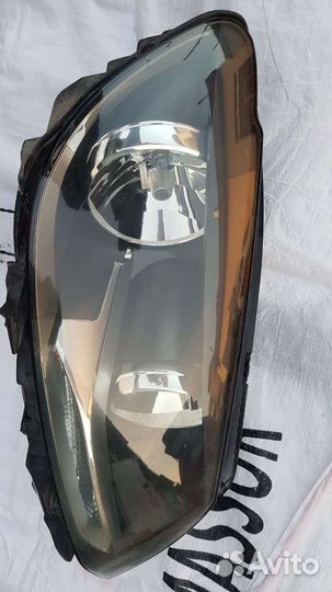 Фара правая на Volkswagen Touran