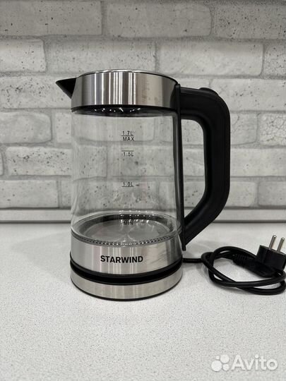 Чайник Starwind SKG3081