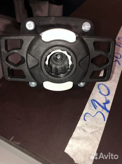 Крепление на струбцине в лодку пвх