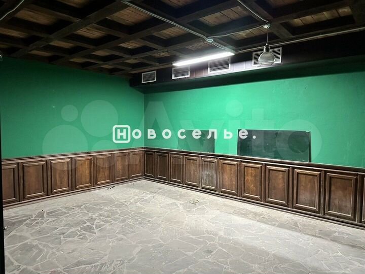 Большой центр 442 м2