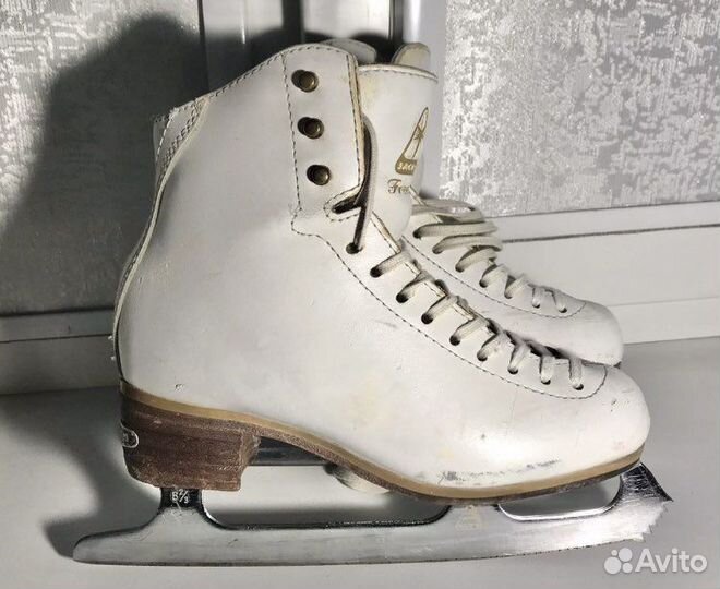 Коньки фигурные Jackson Freestyle