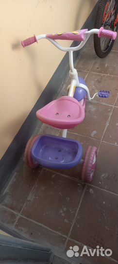 Детский трехколесный велосипед