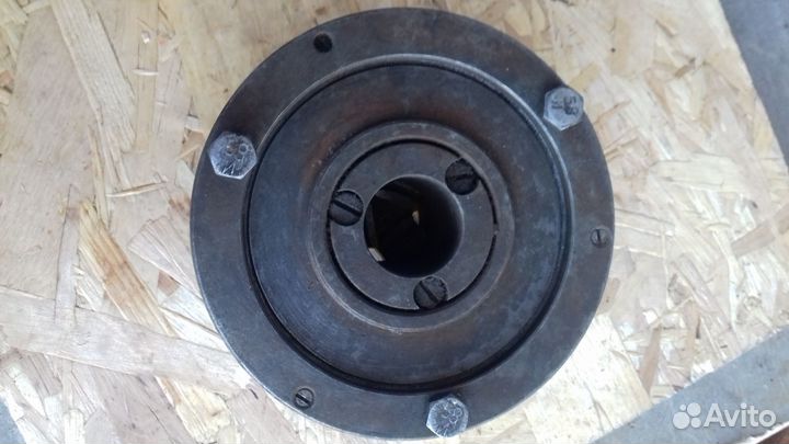 Токарный патрон 130 мм с обр. кул. П-во СССР