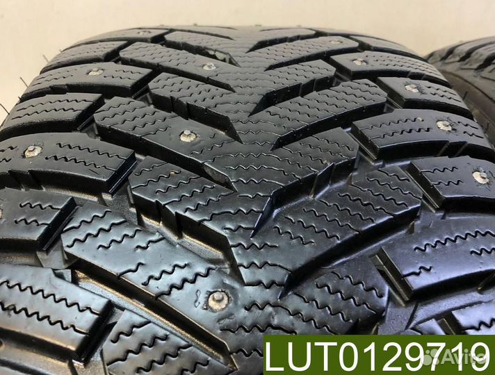 Toyo Observe Ice-Freezer 215/50 R17 91T