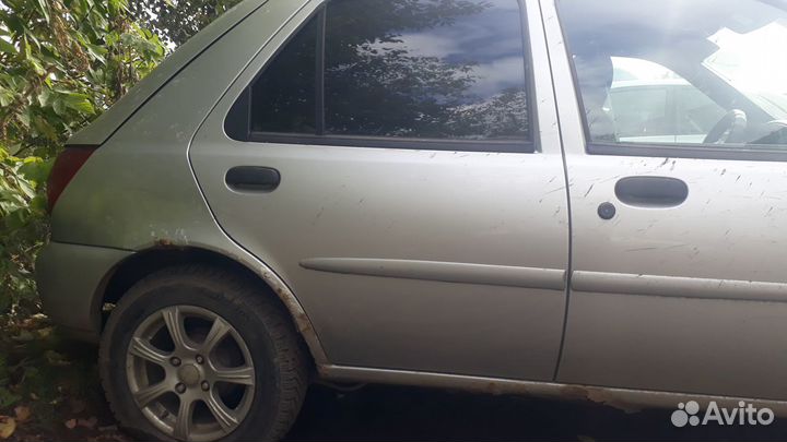 Ford fiesta mk4 дверь