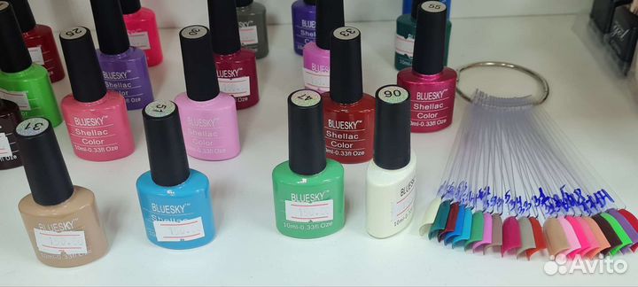 Новые гель лаки,цвета разные