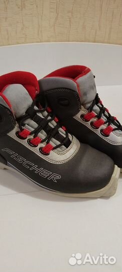 Лыжные ботинки fischer р 38