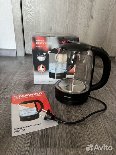 Чайник электрический Starwind новый