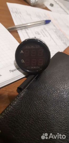 Вольтметр в салоне