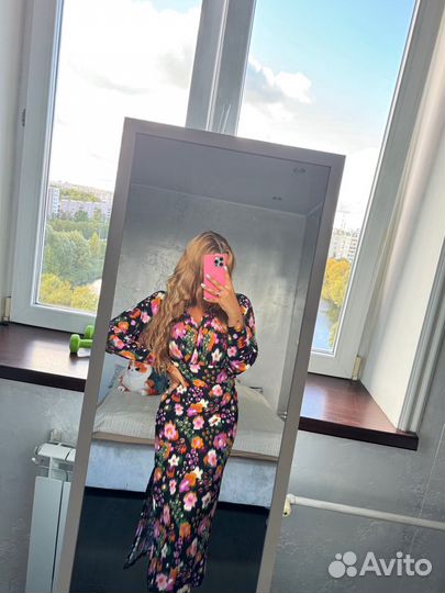 Стильное миди платье