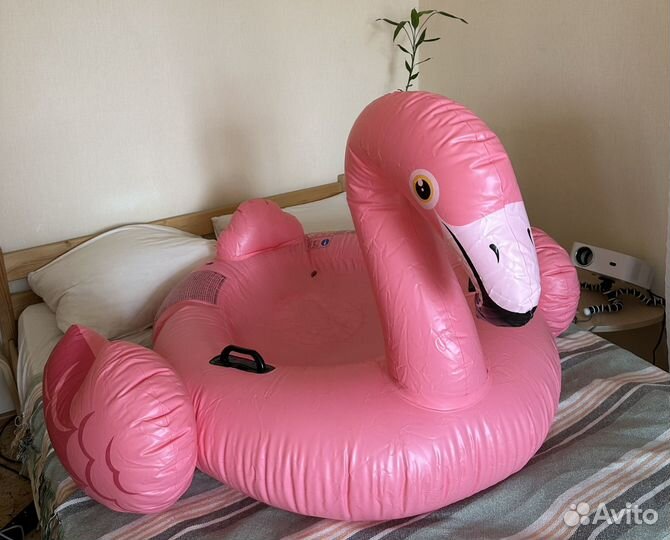 Надувной фламинго 90 х 110 см