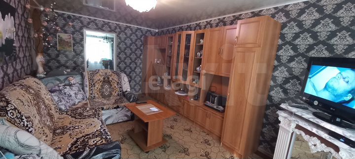 3-к. квартира, 65 м², 1/2 эт.