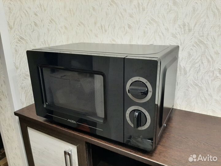 Продам новую микроволновая печь mora MT104B