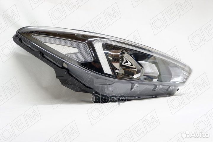 Фара правая Hyundai Tucson 3 2018-2021, галоген