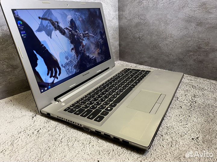 Игровой ноутбук Lenovo 2 видеокарты/HDD 1000 gb