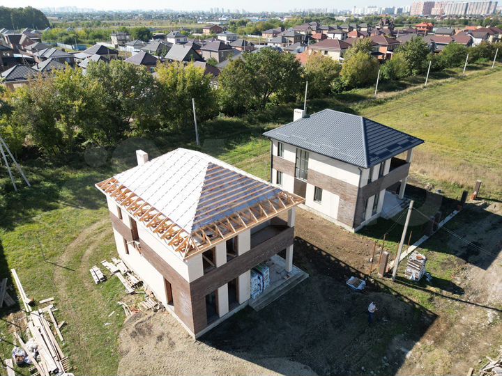 Дом 165 м² на участке 4 сот.