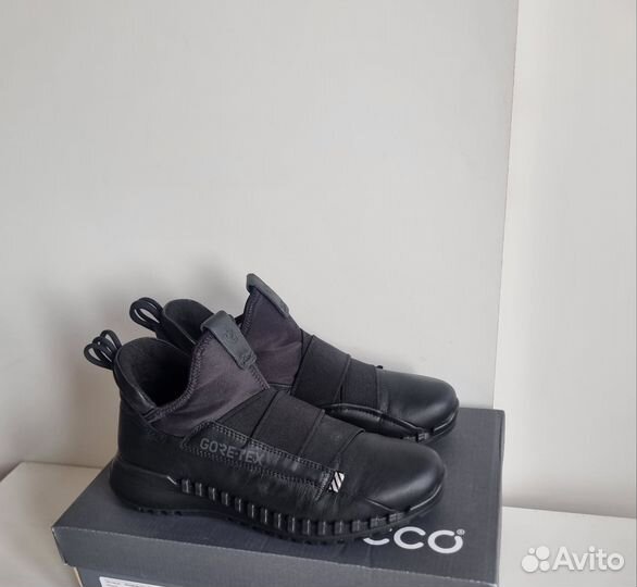 36р новые кроссовки ecco zipflex W