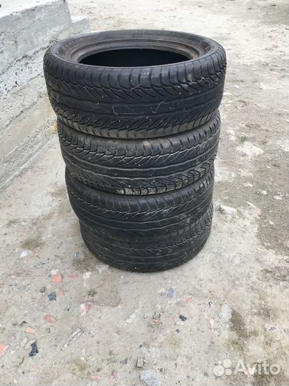 Barum Bravuris 215/55 R16 93W