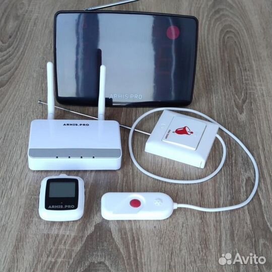 Кнопка вызова персонала, помощи больному в палату