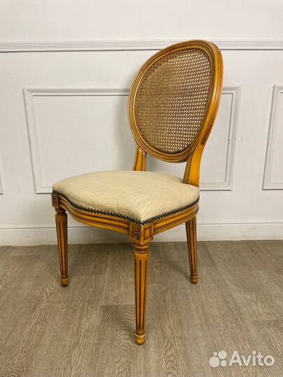 Комплект стульев «Медальон»