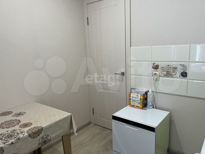 1-к. квартира, 28,4 м², 1/3 эт.