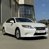 Lexus ES 2.5 AT, 2015, 123 000 км, с пробегом, цена 2 650 000 руб.