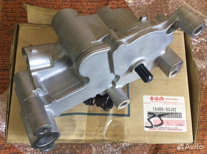 Масляный насос Suzuki DF200-DF300A