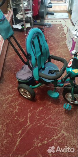 Детский велосипед трехколесный с ручкой